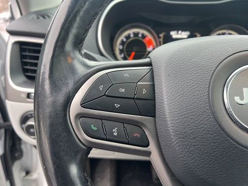 Used 2020 Jeep Cherokee Latitude Lux w/ Comfort/Convenience Group image 28