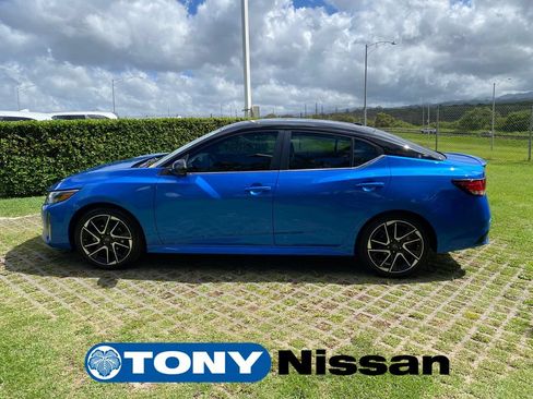 Used 2024 Nissan Sentra SR w/ SR Premium Package FWD image 22