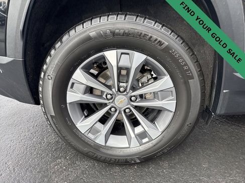 Certified 2025 Chevrolet Equinox LT w/ Convenience Package II image 9