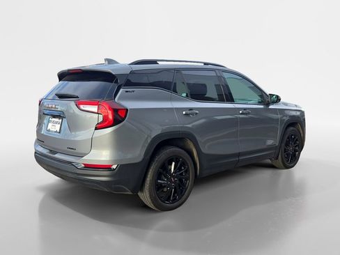 Used 2024 GMC Terrain SLT w/ Elevation Edition image 6