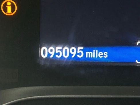 Used 2016 Honda Pilot Touring image 12