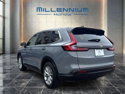 Used 2024 Honda CR-V EX-L image 3