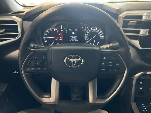 Used 2025 Toyota Tundra SR5 AWD/4WD image 32