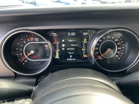 Used 2022 Jeep Gladiator Willys image 12