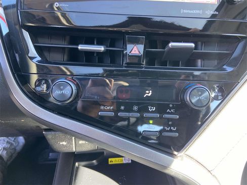 Used 2024 Toyota Camry XLE image 24
