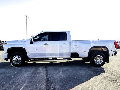 Used 2020 Chevrolet Silverado 3500 High Country image 8