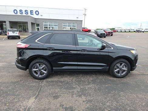 Certified 2022 Ford Edge SEL w/ Sport Appearance Package image 8