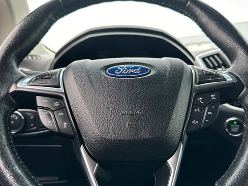 Used 2022 Ford Edge Titanium w/ Equipment Group 301A AWD/4WD image 24