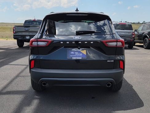 Certified 2025 Ford Escape ST-Line Select AWD/4WD image 20