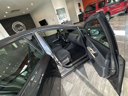 Used 2012 Toyota Prius V Three FWD image 20