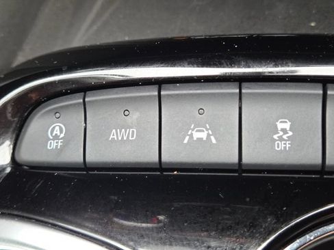 Used 2024 Buick Encore GX Sport Touring w/ Comfort Package AWD/4WD image 31