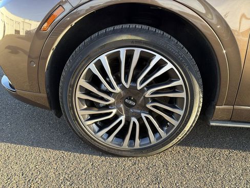 Certified 2022 Lincoln Corsair Reserve w/ Equipment Group 201A image 31