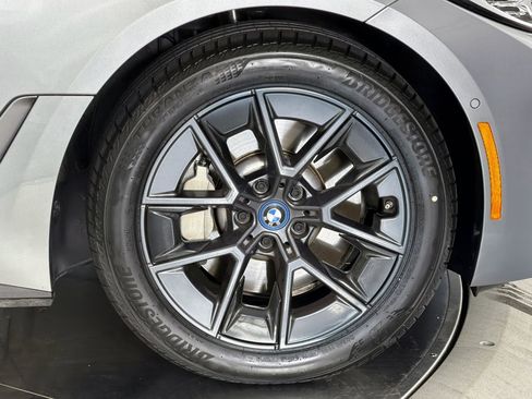 Used 2023 BMW i4 eDrive35 RWD image 12