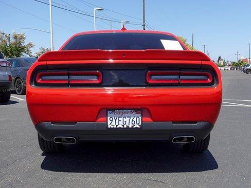 Used 2017 Dodge Challenger SXT Plus RWD image 6
