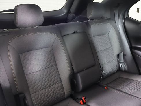 Used 2019 Chevrolet Equinox LT image 32