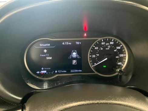 Used 2020 Nissan Kicks SV image 23