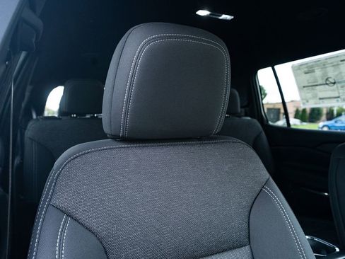 New 2026 Chevrolet Traverse LT w/ Midnight/Sport Edition image 15