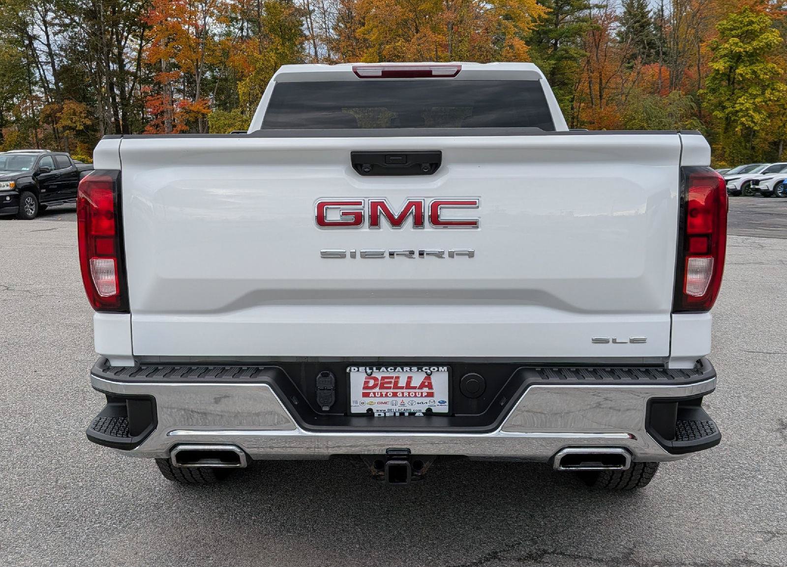 Used 2025 GMC Sierra 1500 SLE AWD/4WD image 9
