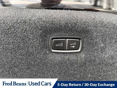 Used 2022 Audi RS e-tron GT image 10