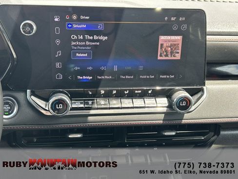 Used 2025 Chevrolet Colorado Z71 AWD/4WD image 16
