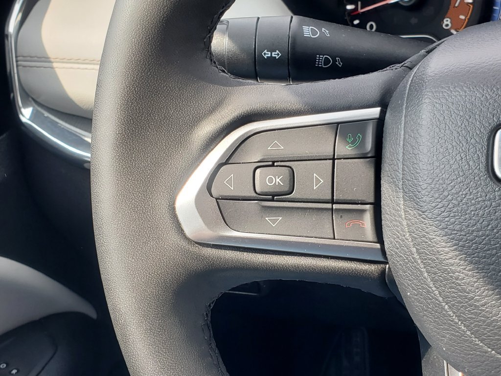 Used 2023 Jeep Compass Limited AWD/4WD image 11