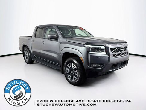 Used 2025 Nissan Frontier SL AWD/4WD image 1