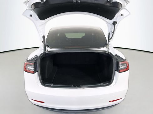 Used 2021 Tesla Model 3 Standard Range Plus RWD image 10
