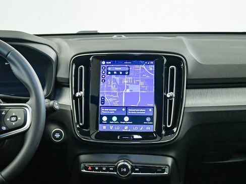 Certified 2026 Volvo XC40 B5 Ultra w/ Protection Package Premier AWD/4WD image 14