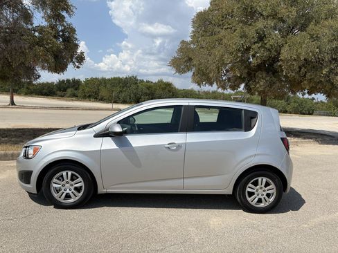 Used 2013 Chevrolet Sonic LT FWD image 12