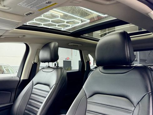 Used 2019 Ford Edge SEL w/ Equipment Group 201A image 15