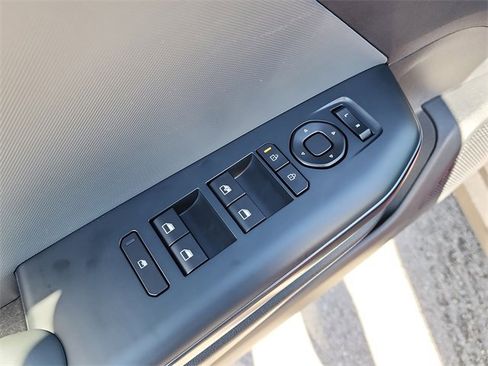 New 2025 Kia K4 LXS image 10