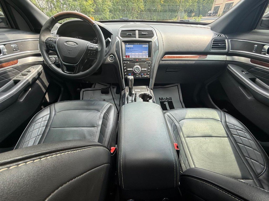 Used 2018 Ford Explorer Platinum AWD/4WD image 18