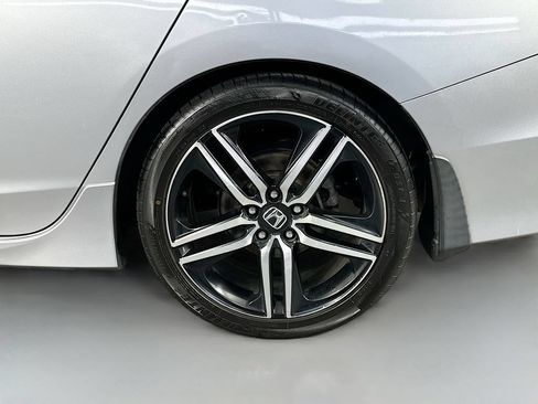 Used 2017 Honda Accord Sport image 34