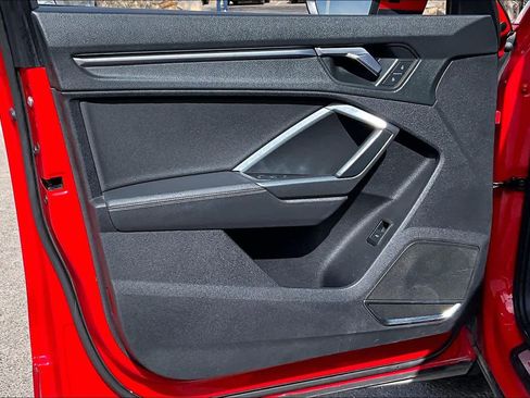 Used 2021 Audi Q3 2.0T Premium Plus image 22