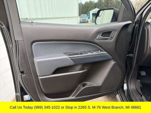 Used 2018 Chevrolet Colorado Z71 w/ Z71 Midnight Edition image 27