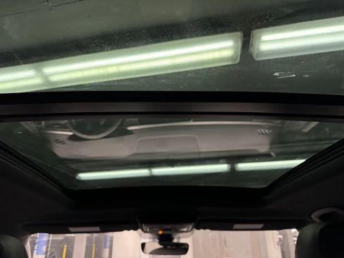 New 2026 Volkswagen Atlas Cross Sport SE image 10