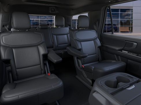 New 2026 Ford Expedition Platinum w/ Stealth Appearance Package AWD/4WD image 11