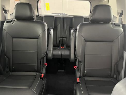 Used 2023 Volkswagen Atlas SE image 22