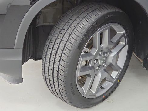 Certified 2023 Honda Passport EX-L image 33