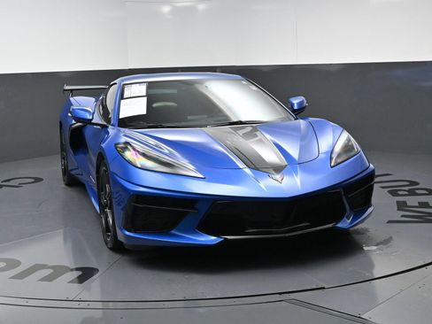 Used 2022 Chevrolet Corvette Stingray Preferred Conv RWD image 3
