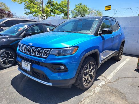 Used 2025 Jeep Compass Limited AWD/4WD image 11