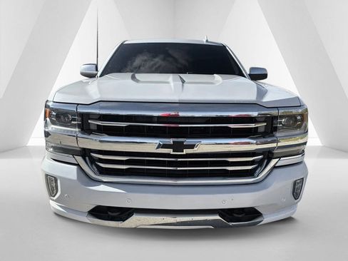 Used 2017 Chevrolet Silverado 1500 High Country image 2