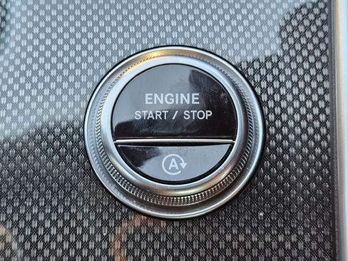 Certified 2024 Mercedes-Benz C 43 AMG 4MATIC Sedan image 23