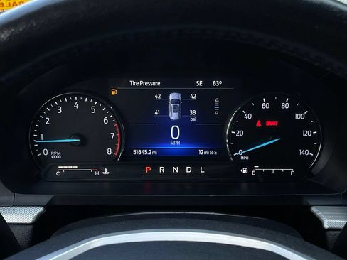 Used 2022 Ford Explorer XLT w/ Equipment Group 202A AWD/4WD image 16