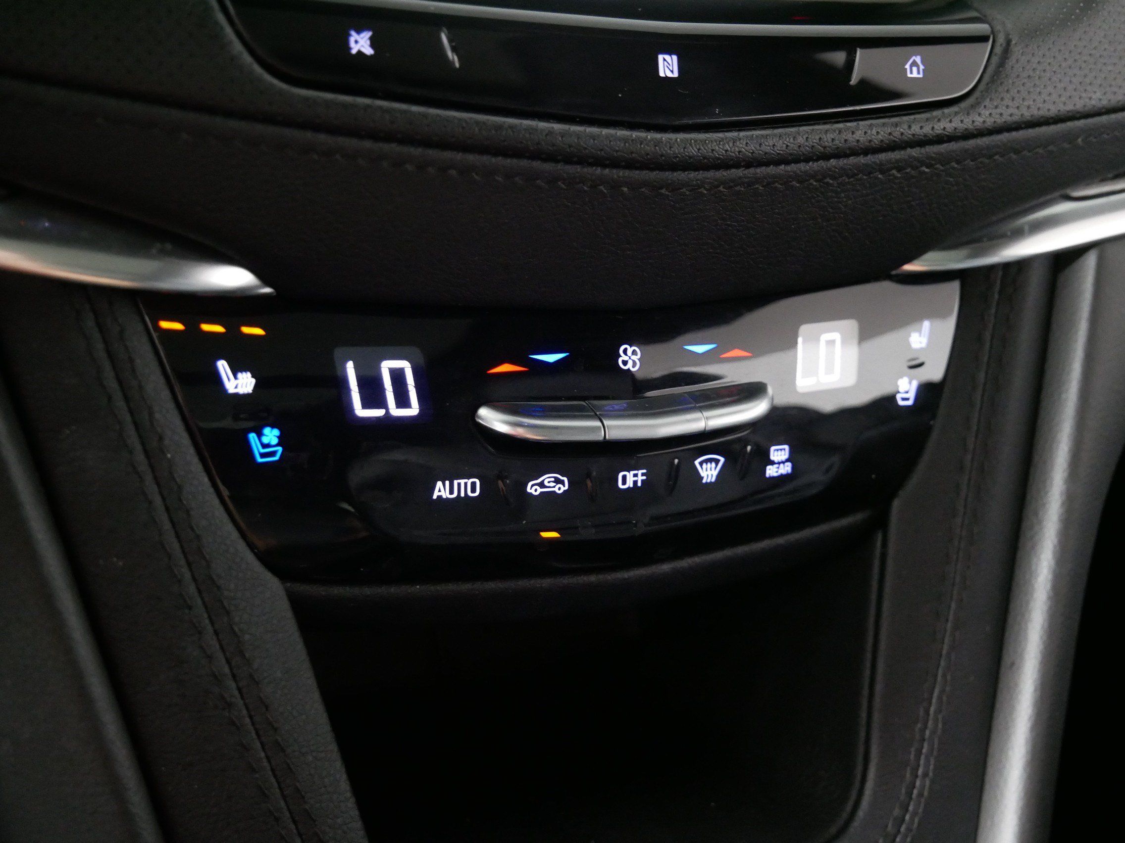 Used 2020 Cadillac XT5 Sportv AWD/4WD image 23