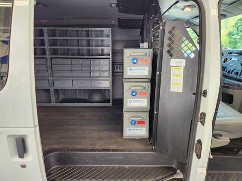 Used 2014 Ford E-350 and Econoline 350 Super Duty w/ Power Group RWD image 8