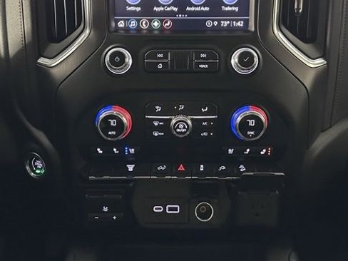 Used 2022 GMC Sierra 3500 AT4 image 20