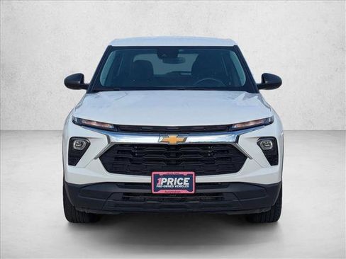 Used 2024 Chevrolet TrailBlazer LS w/ LS Confidence Package image 2