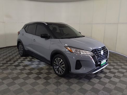 Used 2023 Nissan Kicks SV FWD image 13