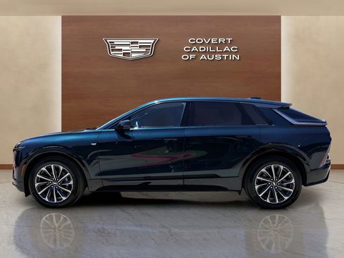 Certified 2024 Cadillac Lyriq Sport AWD/4WD image 2